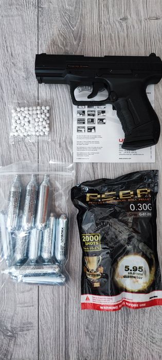 Pistol airsoft Walther P99 + capsule co2 + bile
