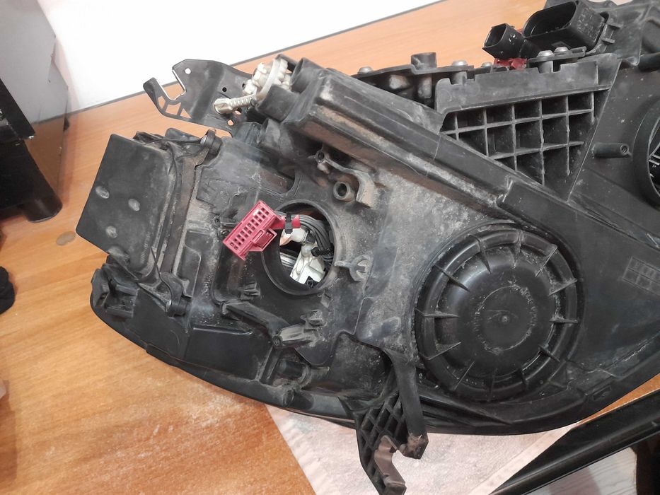 Far stanga Matrix 4g0941035 audi a6 c7 ultra