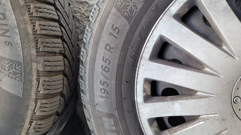 Зимни гуми 4 Michelin Alpin 6 195 65 R15 5x110 с железни джанти