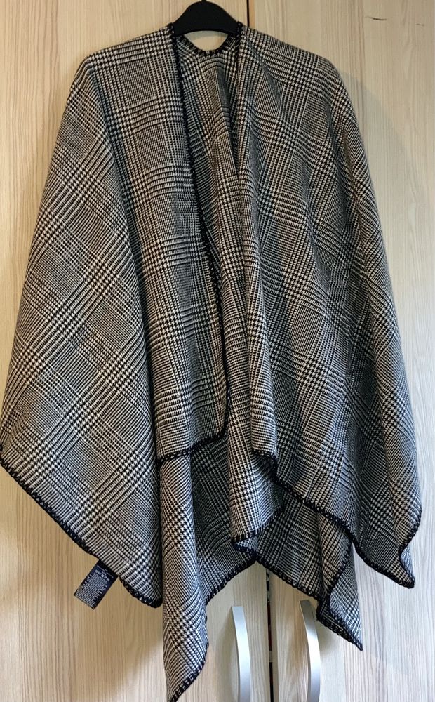 Poncho/capa houndstooth Avon, noua, calduroasa