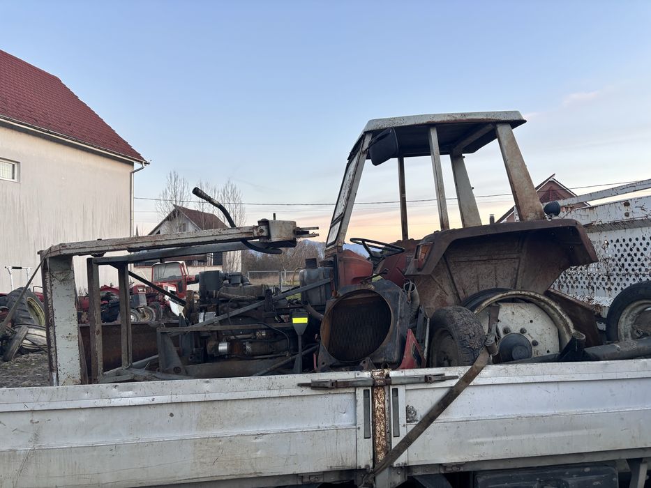 Dezmembrez steyr 454 tractor piese stayer