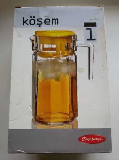 Кувшин с крышкой Кошем 1 л графин