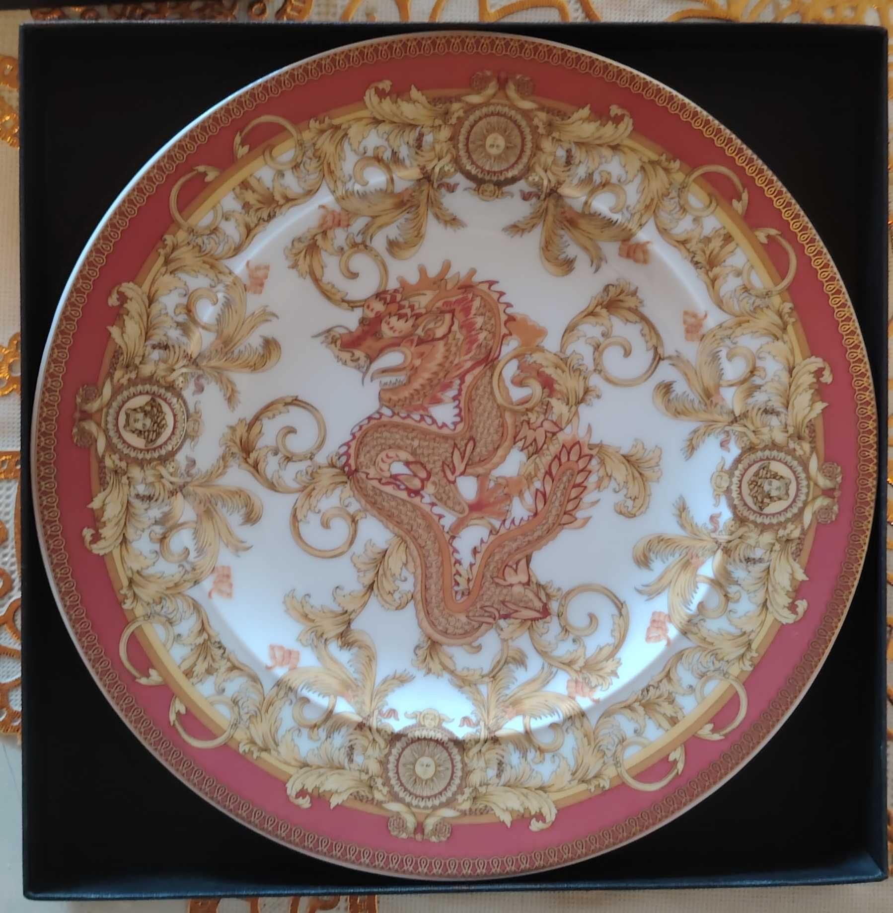 Нова Versace Rosental Asian Dream Jubi 18см чиния