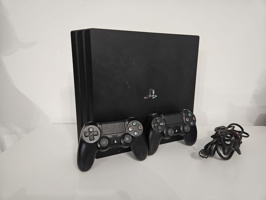PS4 Pro cu SSD de 1Tb