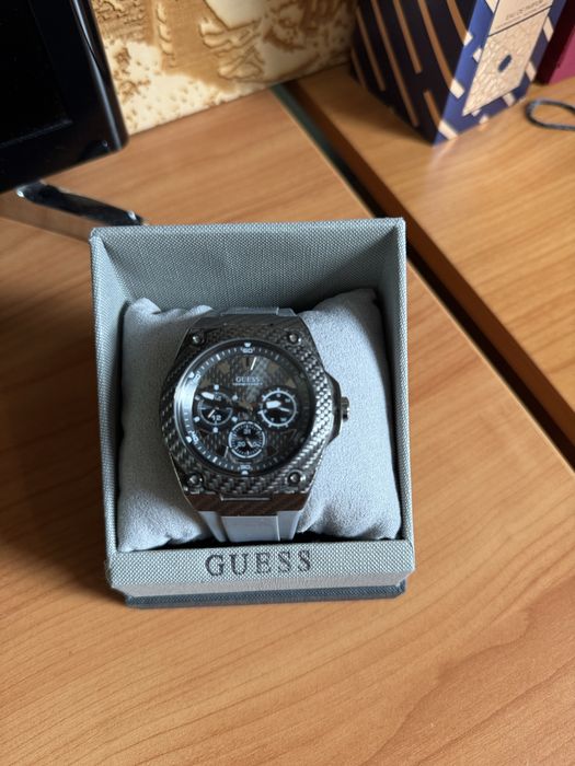 Vand ceas barbatesc GUESS
