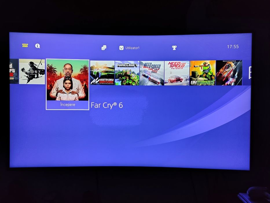 Joc Ps4 pro modat 20 jocuri toate accesoriile.