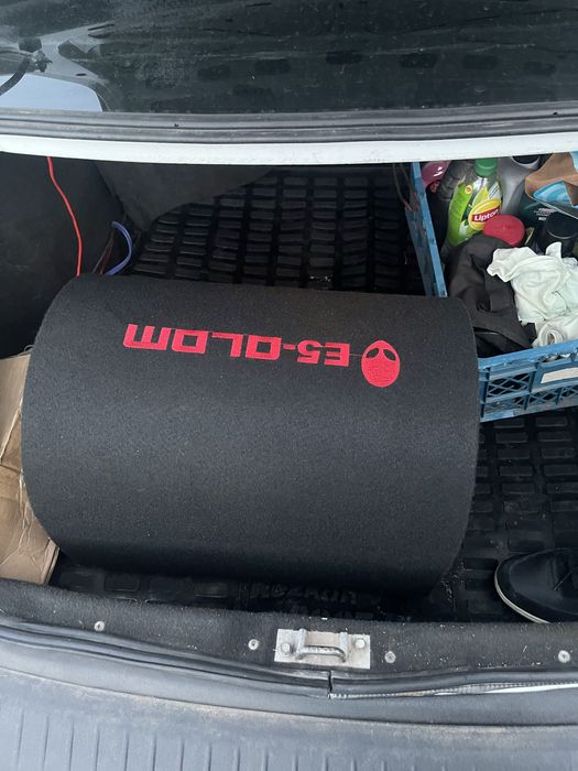 Продам сабвуфер.