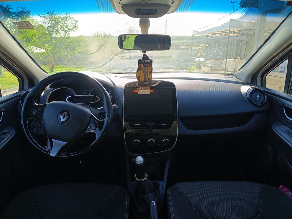 Vând Renault clio 4