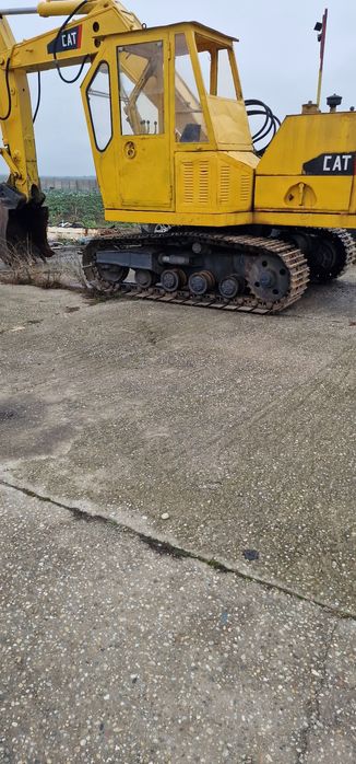 Vind excavator Caterpillar