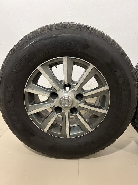 Оригинал диски с зимними шинами 285/65/17