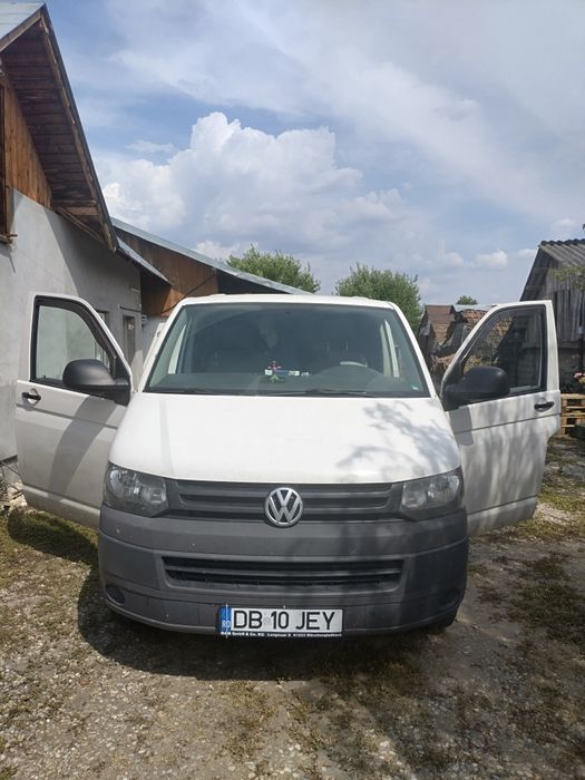 Wv Transporter ,an 2013, culoare alb