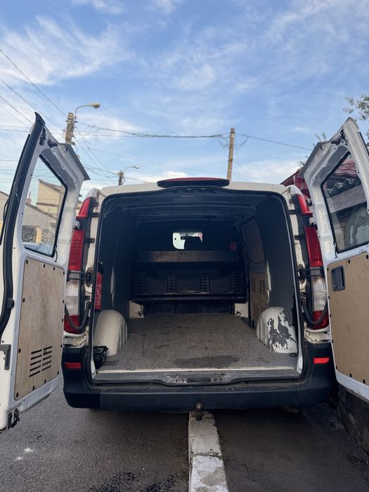 VAN Mercedes - Benz VITO 111CDI Alb
