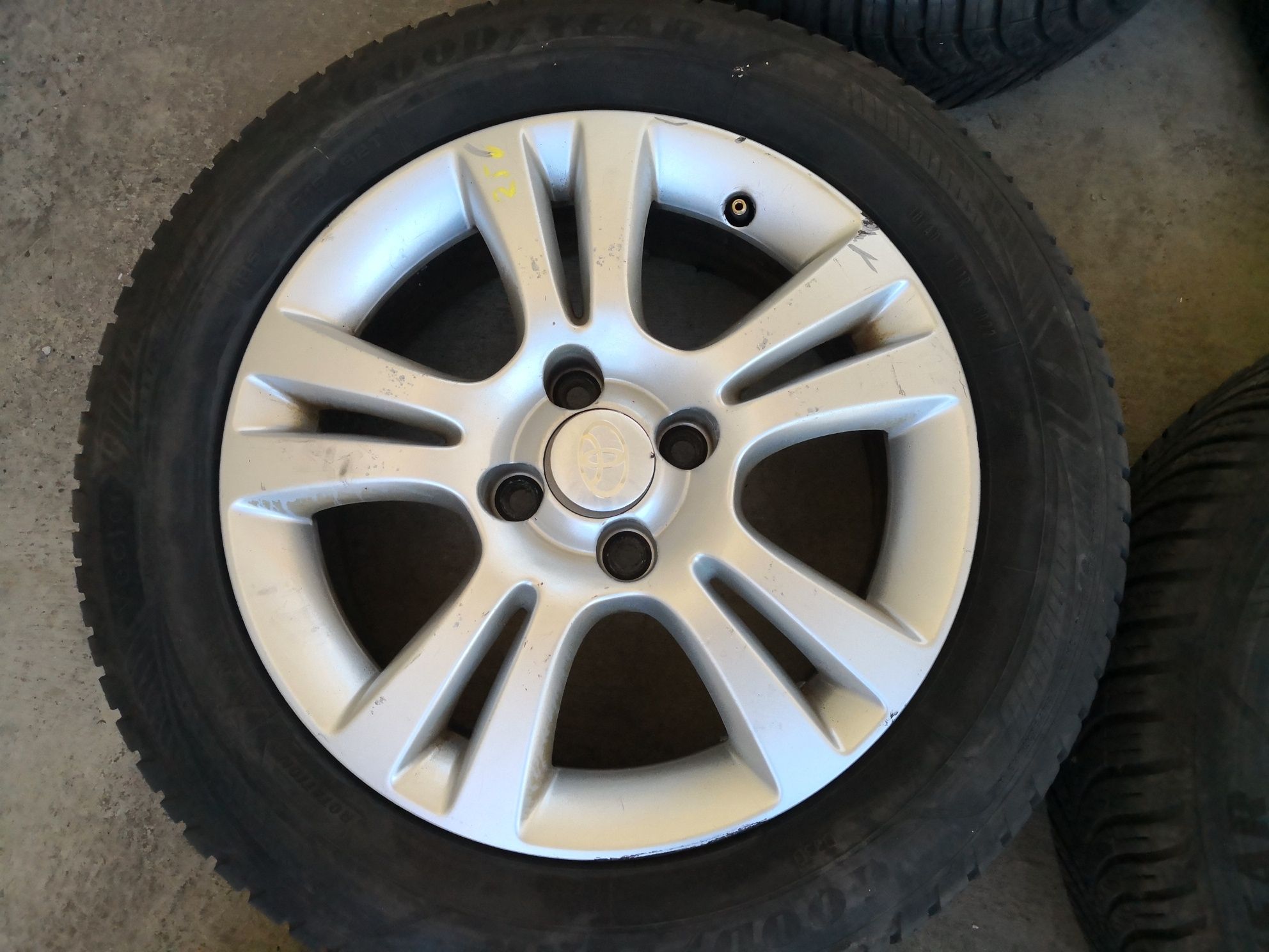 4х100 Тойота сузуки 4x100 suzuki Toyota 15 цола джанти
