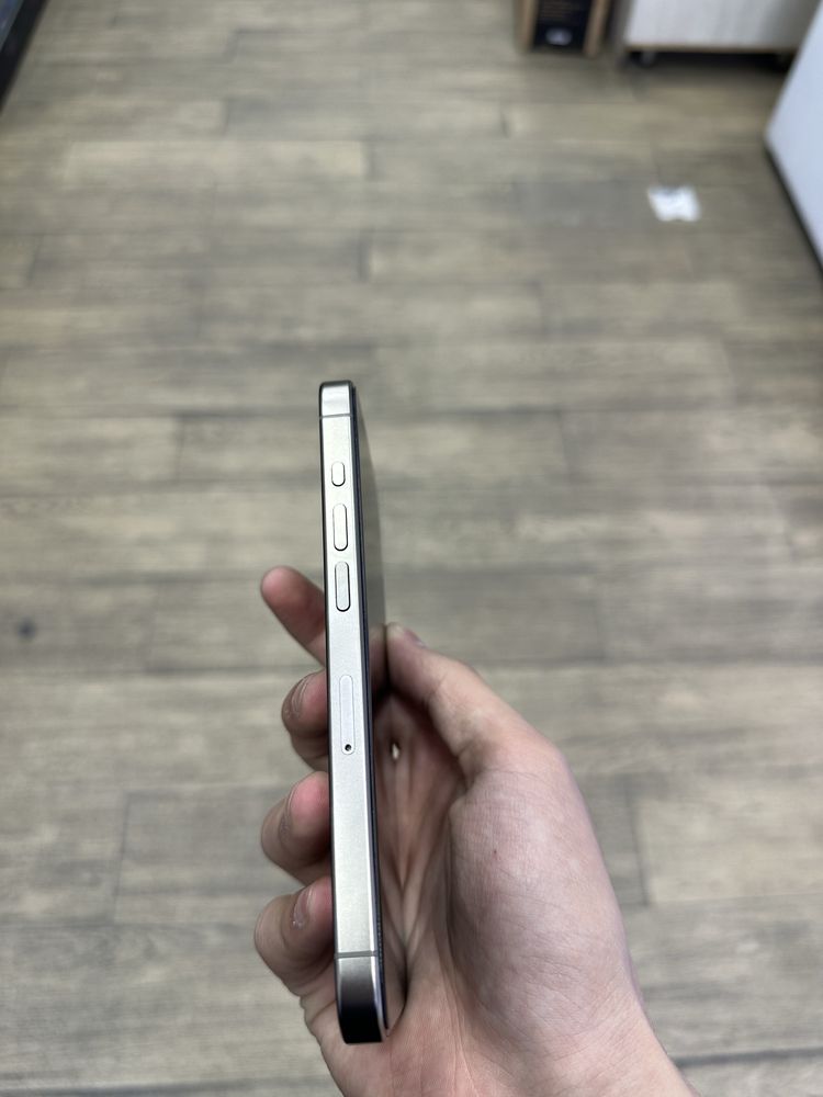 Iphone 15 Pro nasiya savdo bor