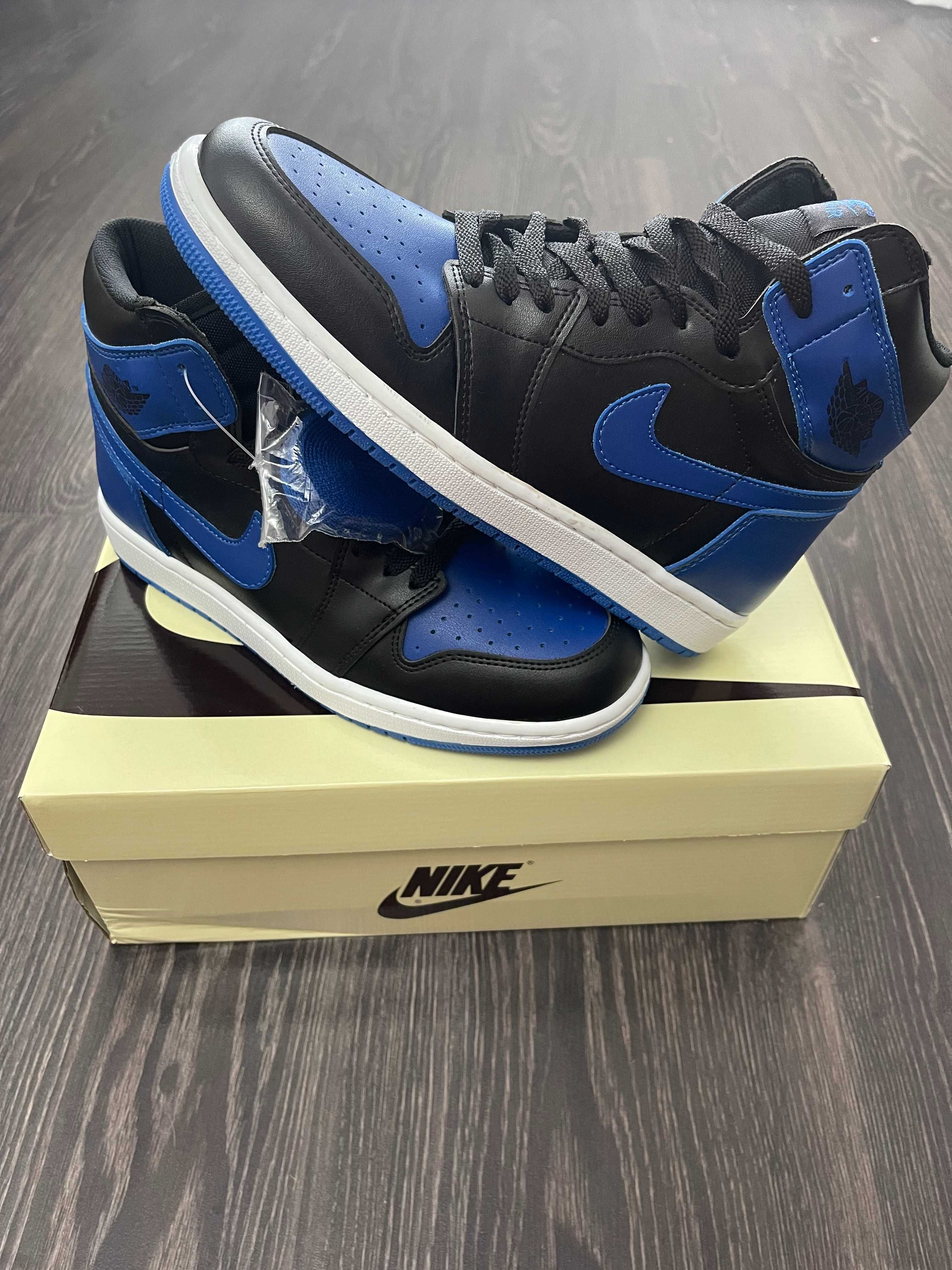 Adidasi Air Jordan 1 Retro High OG Royal/ University Blue sneakers