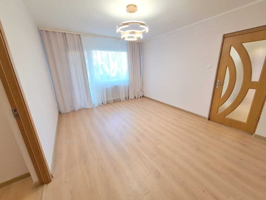 Apartament 3 camere, modern, etaj 3/4