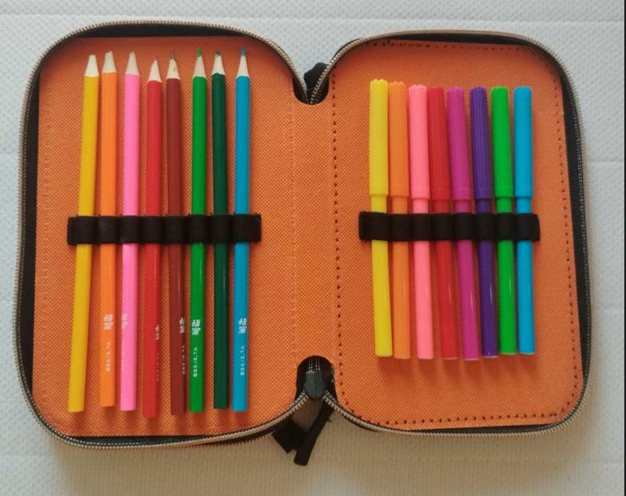 Ученически несесер Dragon ball Goku с два ципа и включени аксесоари