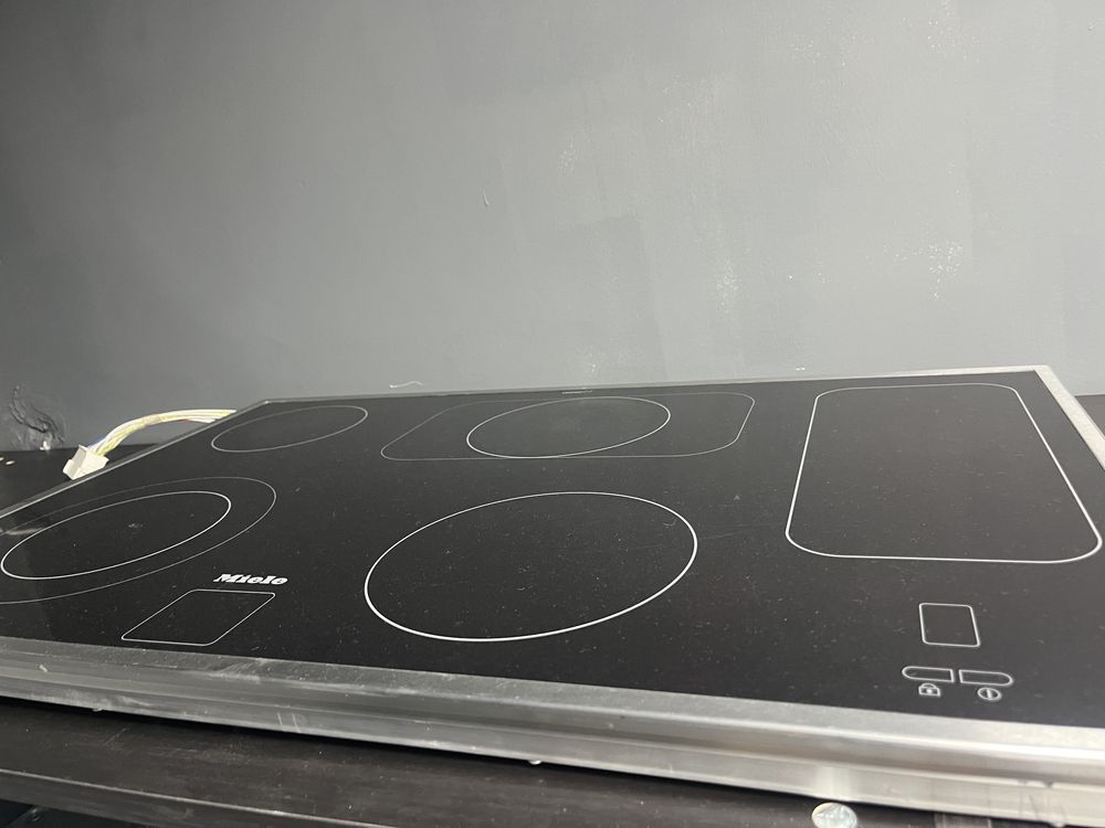 Miele H 4540Е-KAT Фурна за вграждане с плот /80см/  24 мес гаранция