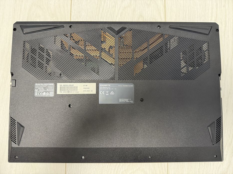 Gaming Gigabyte G7 MF GIGABYTE RC57 RTX 4050