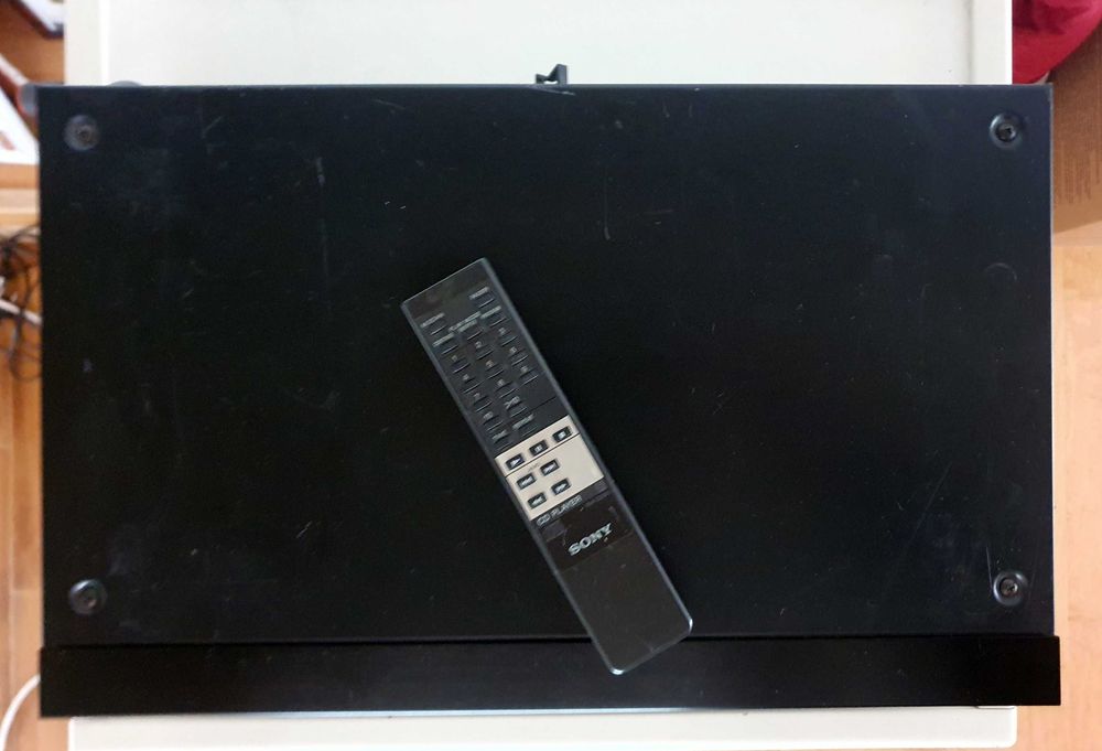 CD player Sony CDP-711 cu telecomandă