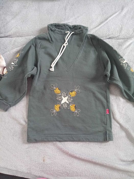 Vand bluzite pentru fetite