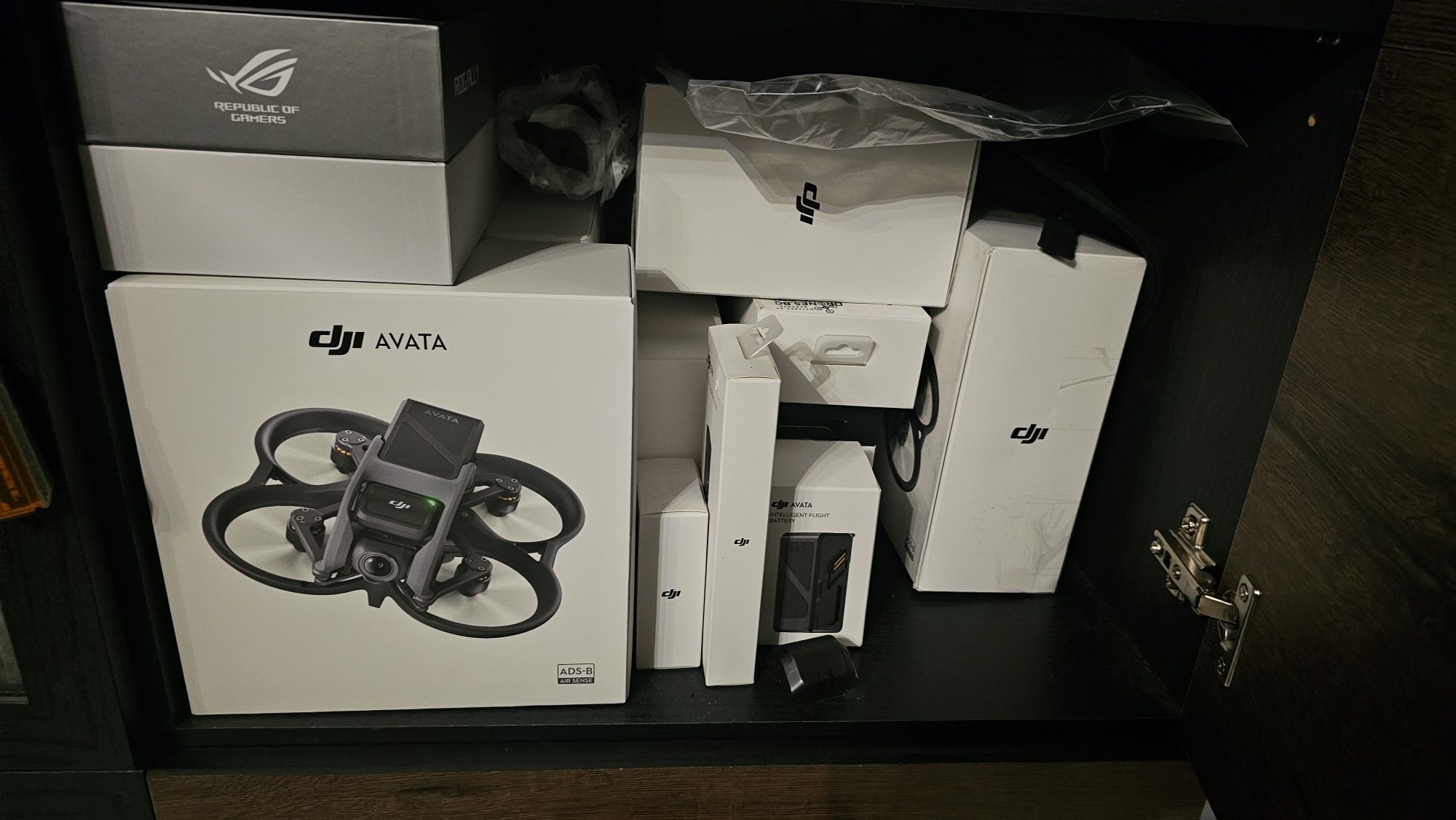 Продавам DJI Avata