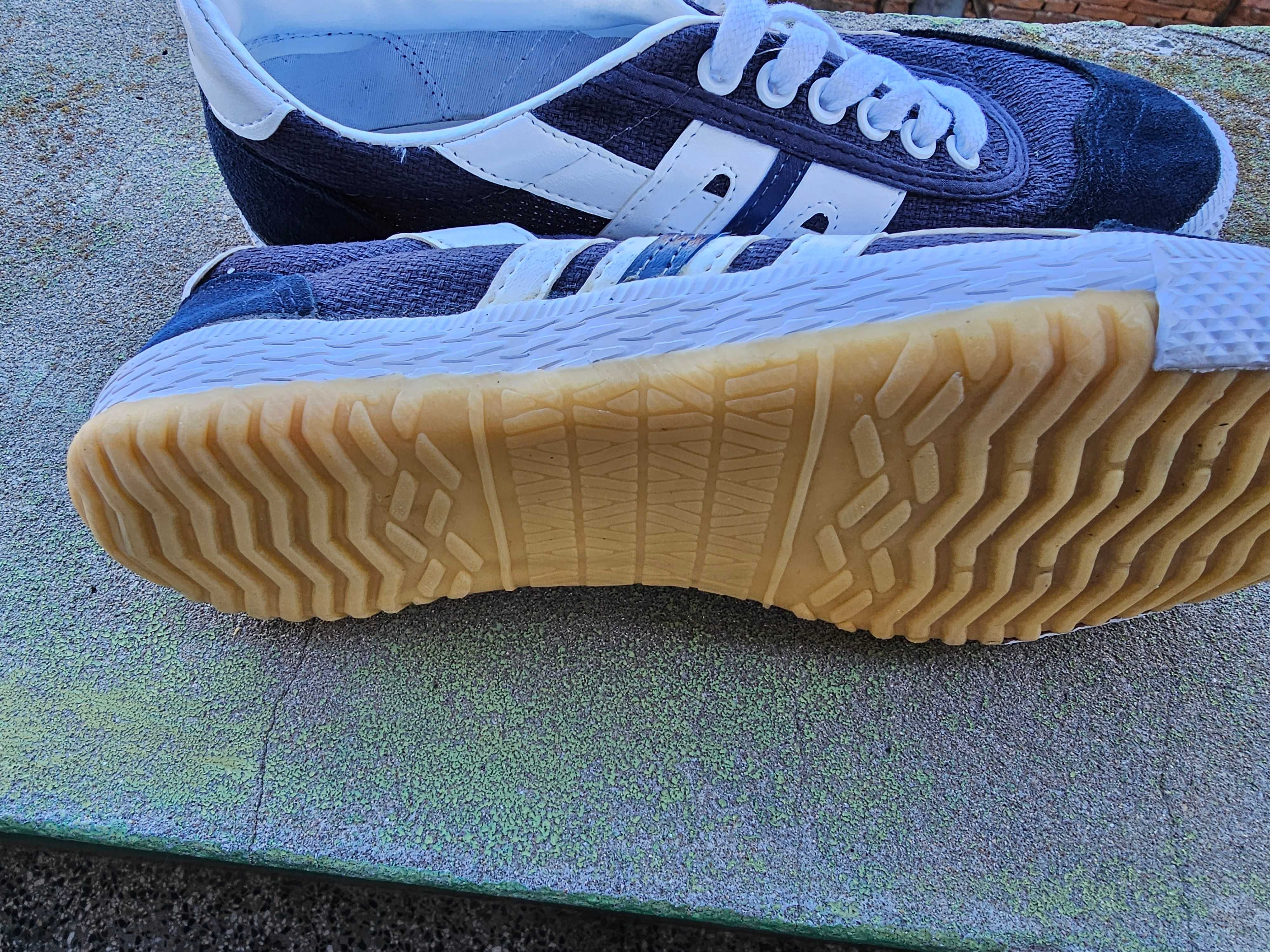 спортни обувки със силиконова подметка /нови/