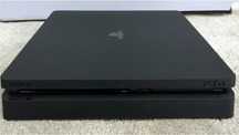 PlayStation 4 slim в отличном состоянии