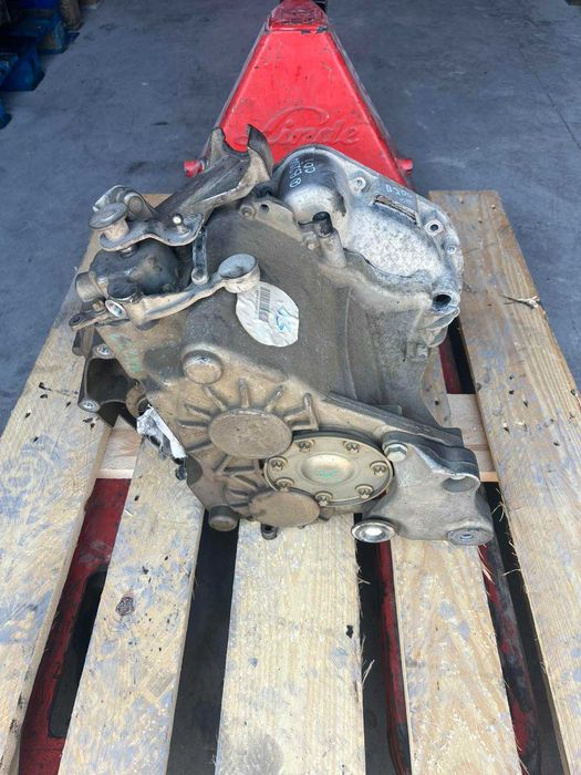 Скоростна Кутия MERCEDES B200 CDI 06г.-Ръчна 6ск.