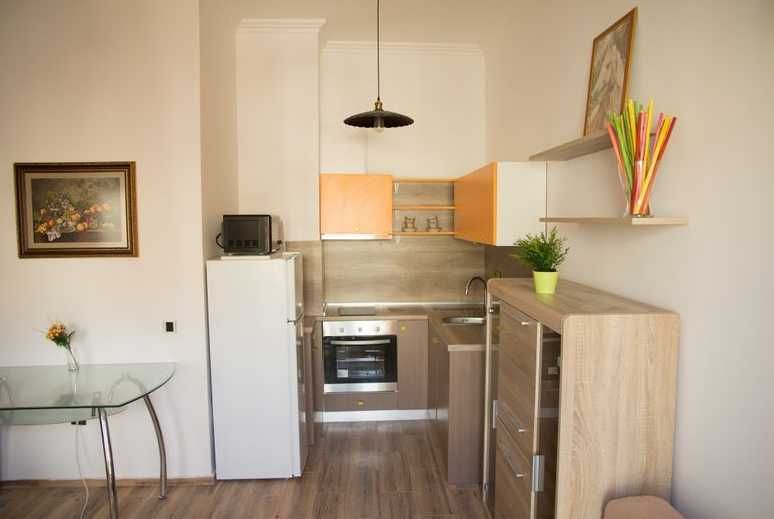 Дава се под наем Двустаен апартамент в Бургас, Възраждане - 45 кв.м за 102 € - Снимка #3