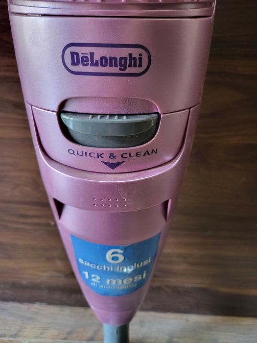 Вертикална прахосмукачка Delonghi Colombina XLF 1500 ES, 1500W