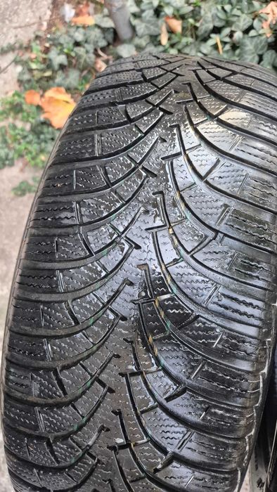 Goodyear ultra grip 9 205 55 16 зимни