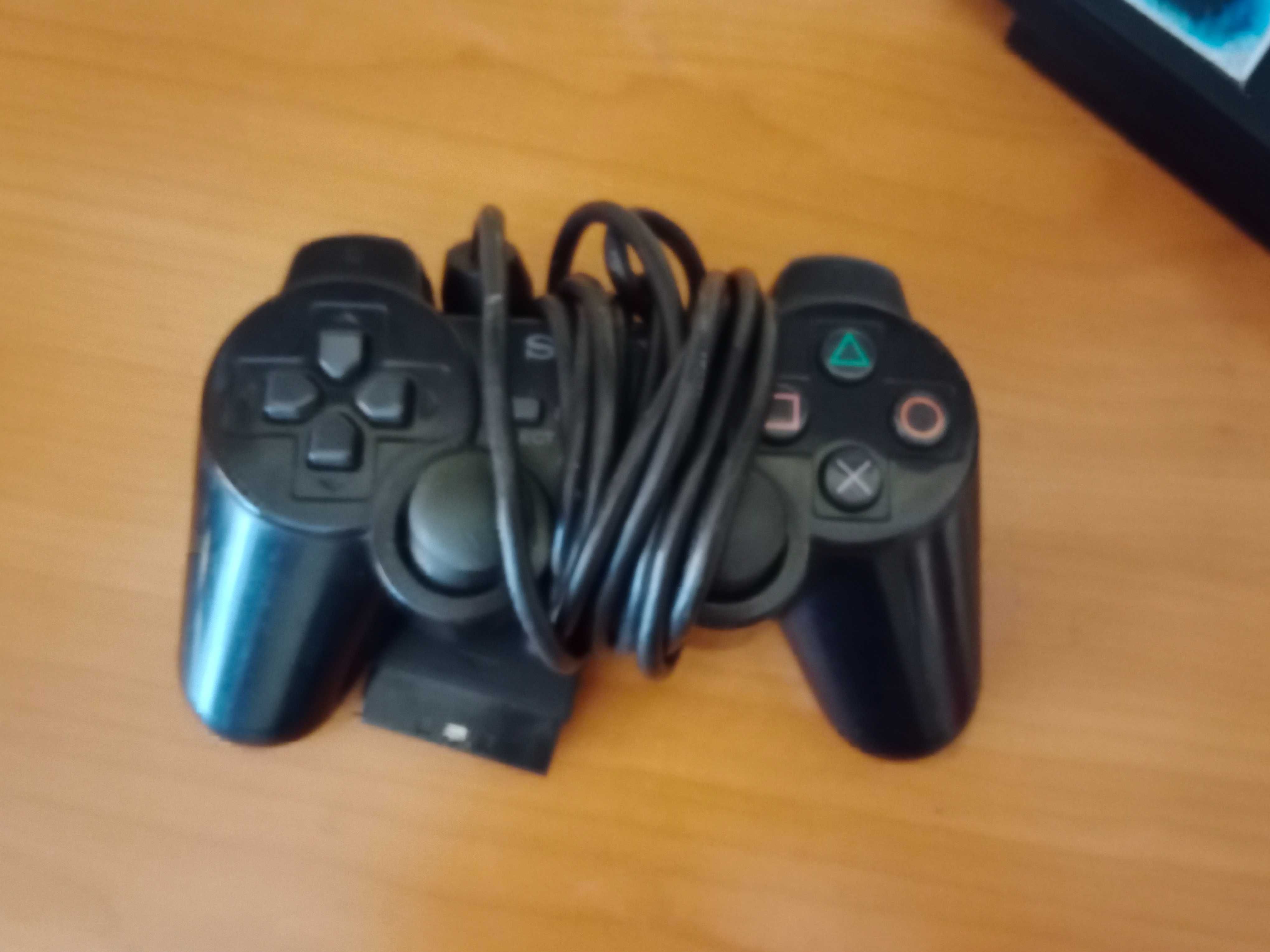 Продаю PlayStation 2 торга нет