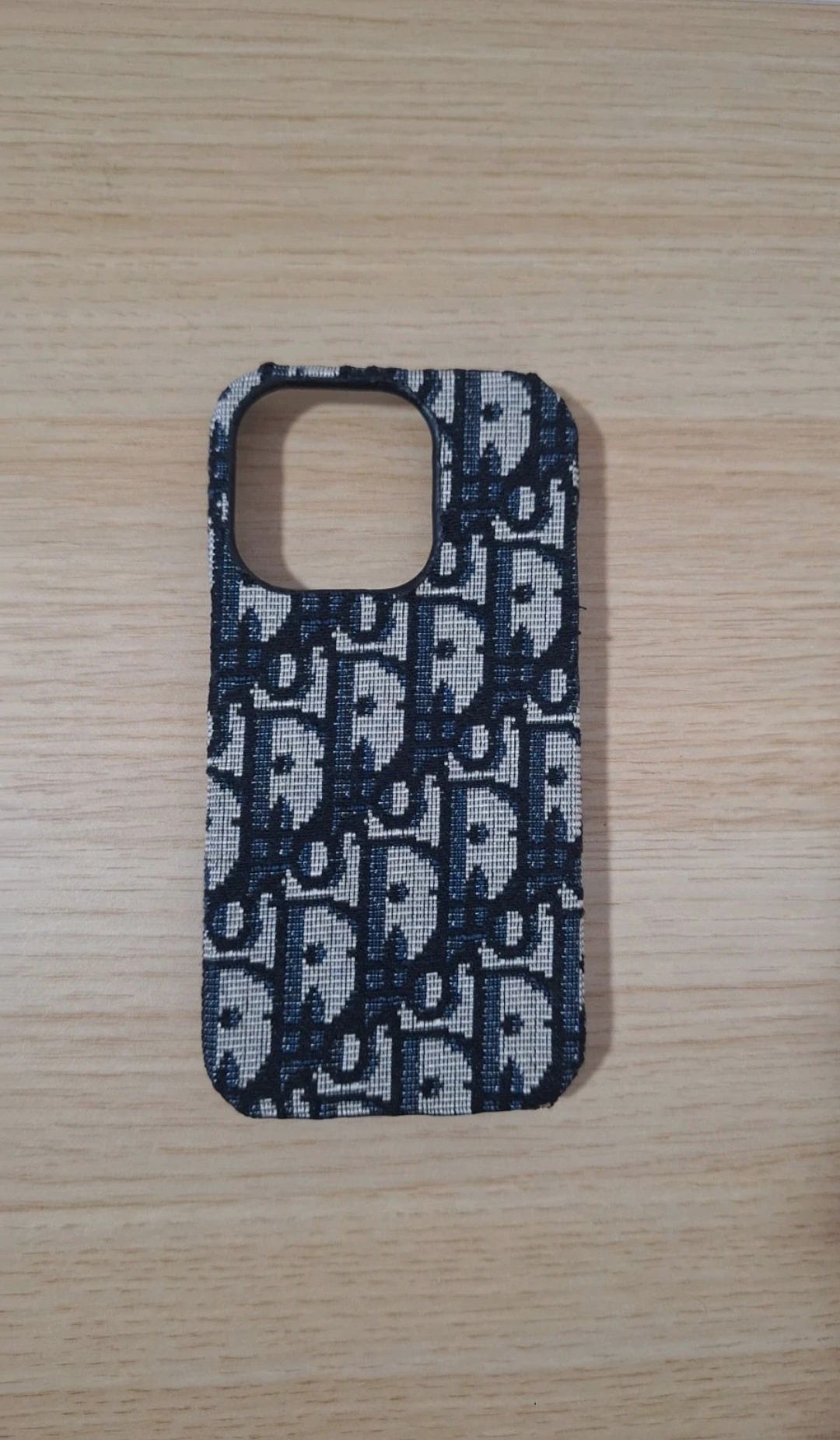 Husa Iphone 14 pro Dior