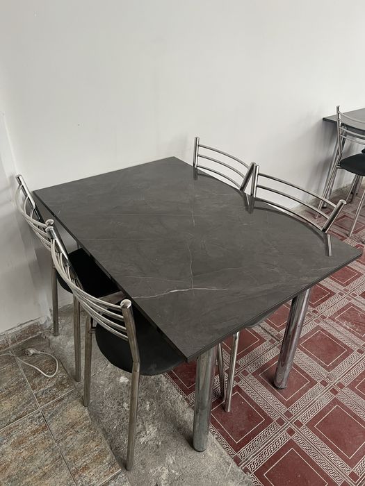 Oshxona va restaranlar uchun stol stul