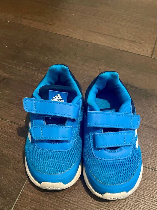 Adidasi bebe ''Adidas'' marimea 20