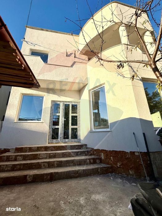 Casa de vanzare in Eforie Nord teren proprietate 300 mp