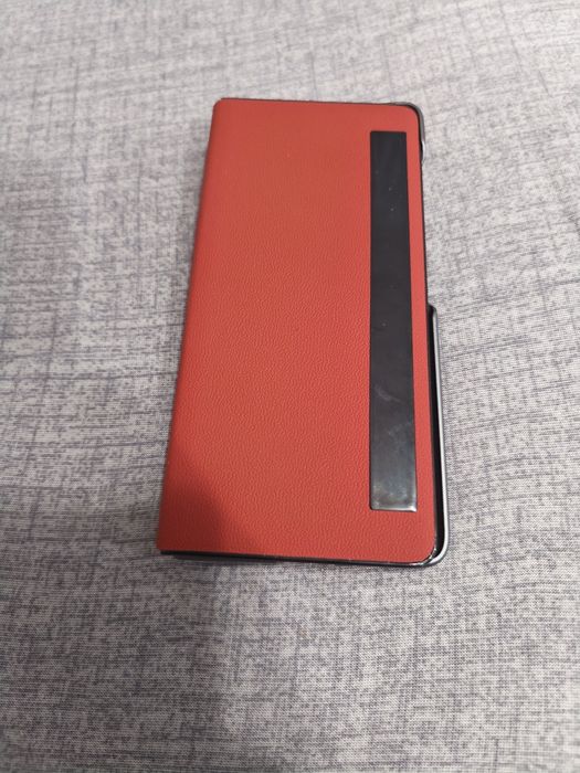 Продавам чисто нов калъф за Хонор меджик  V 5