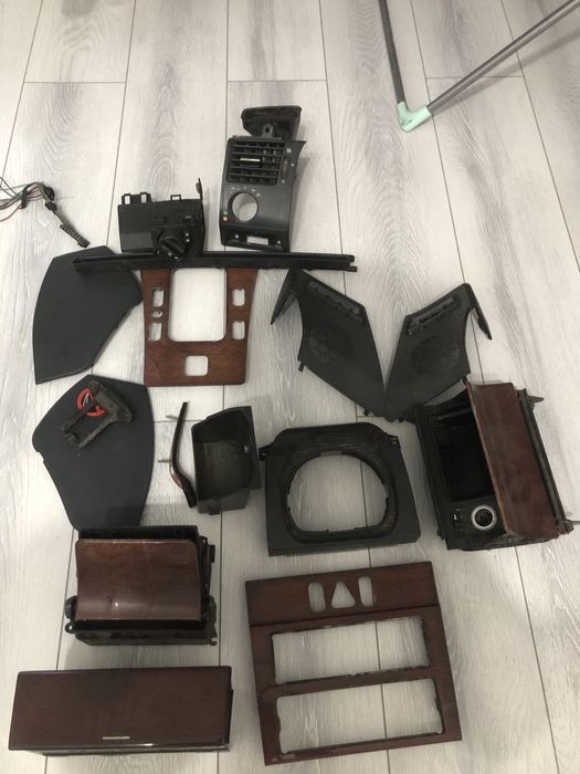 Фара w 210 на запчасти, заглушка в бампер, детали салона