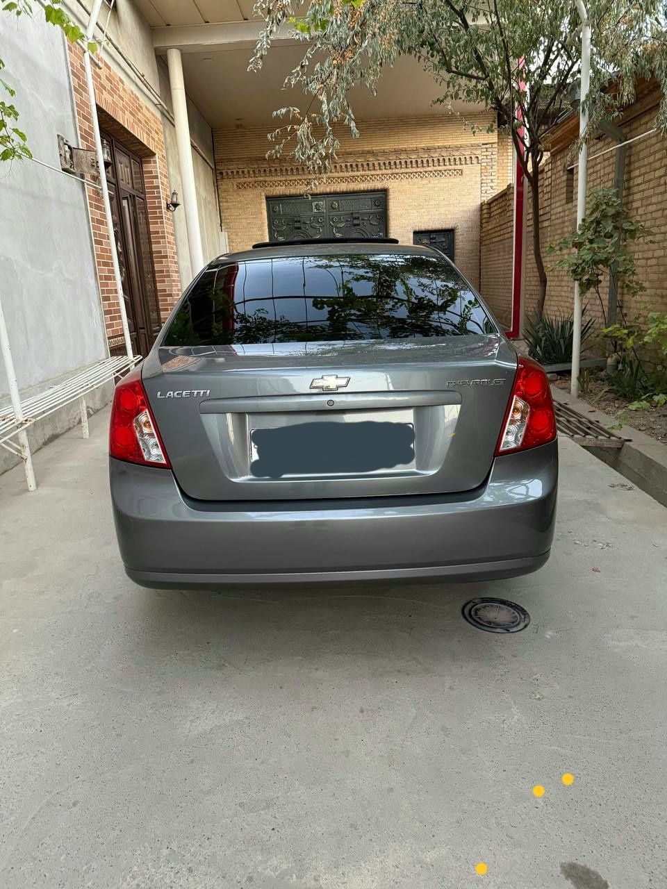 Lasetti 1.6 Gentra qilingan
