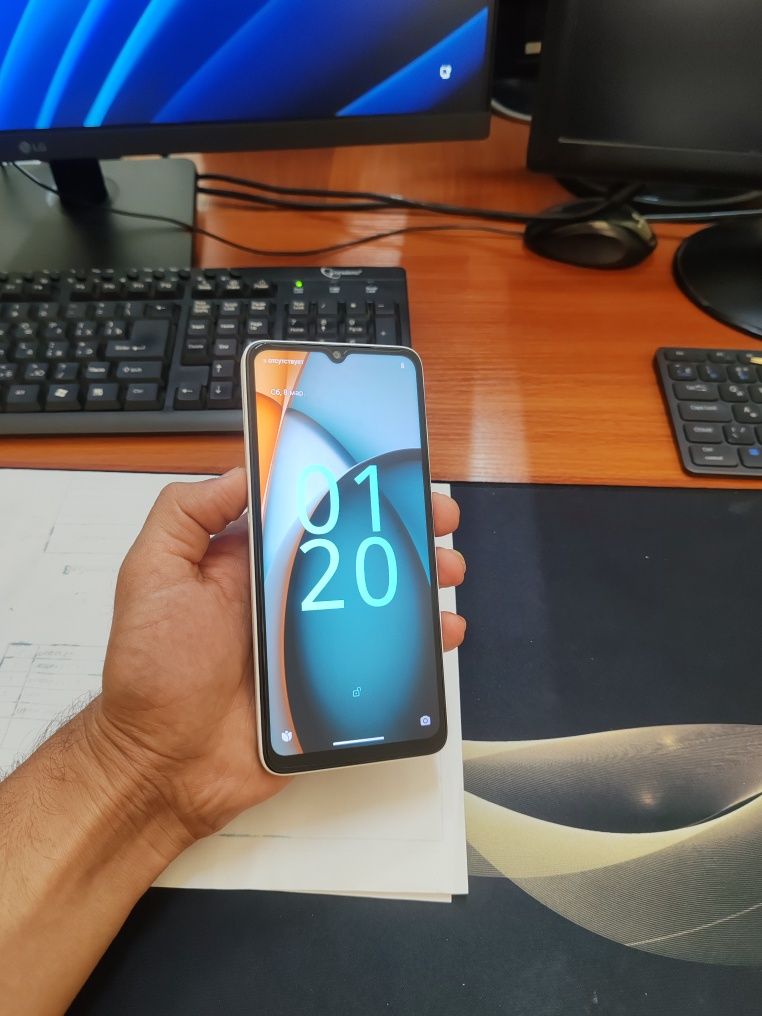 Redmi A3 128gb(2024)ideal ochilmagan usta kurmagan aybi yuq