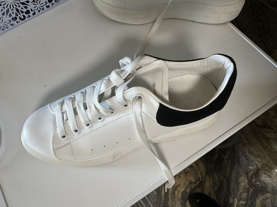 Alexander mcqueen o data purtati!