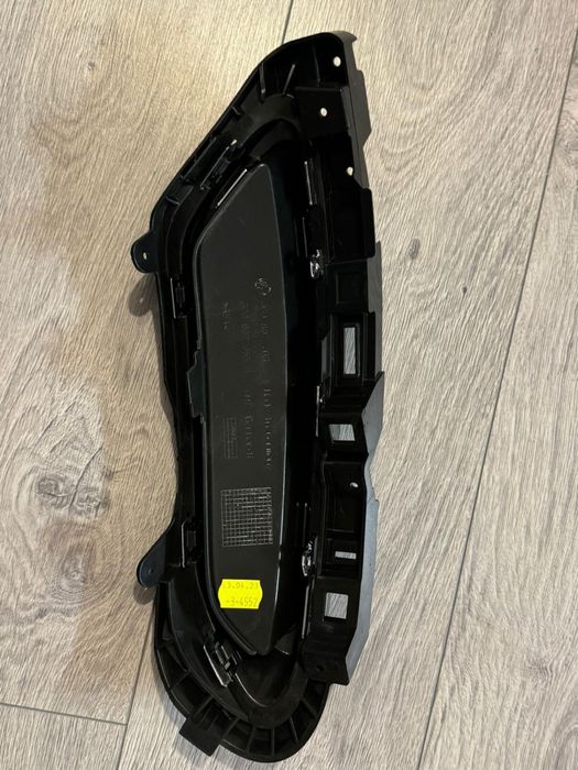 Ornament (tips)stânga bară spate vw passat b8,cod:3g0807763.