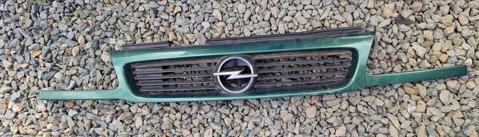 Grila radiator capota Opel Astra F