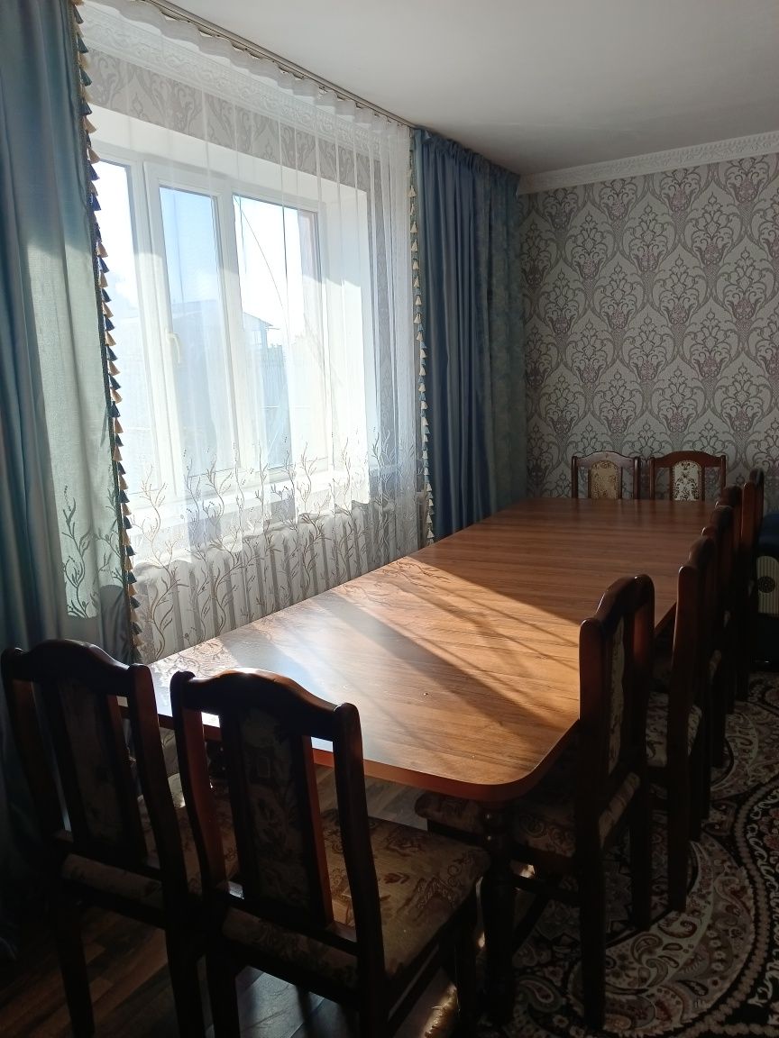 Стол, со стулями