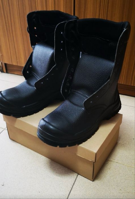 Работни обувки НОВИ