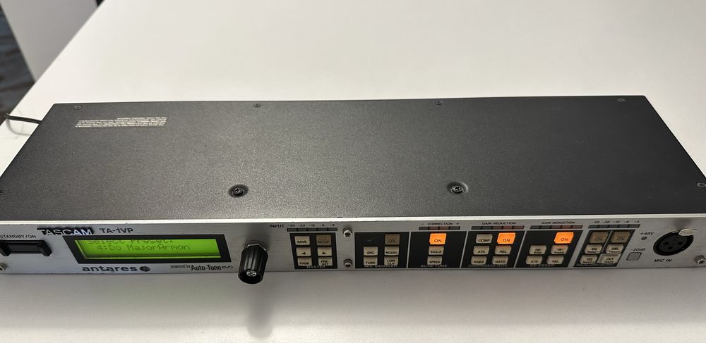 Vand procesor voce Tascam TA-1VP