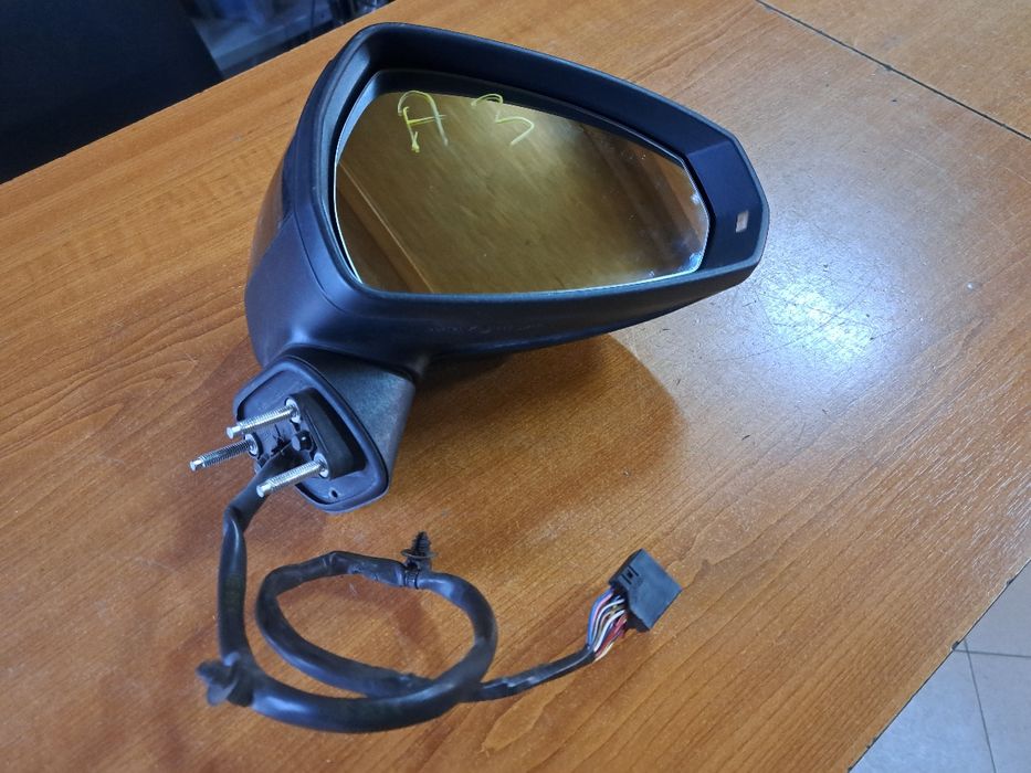 Oglindă dreapta Audi A3 8V electrica (12fire)