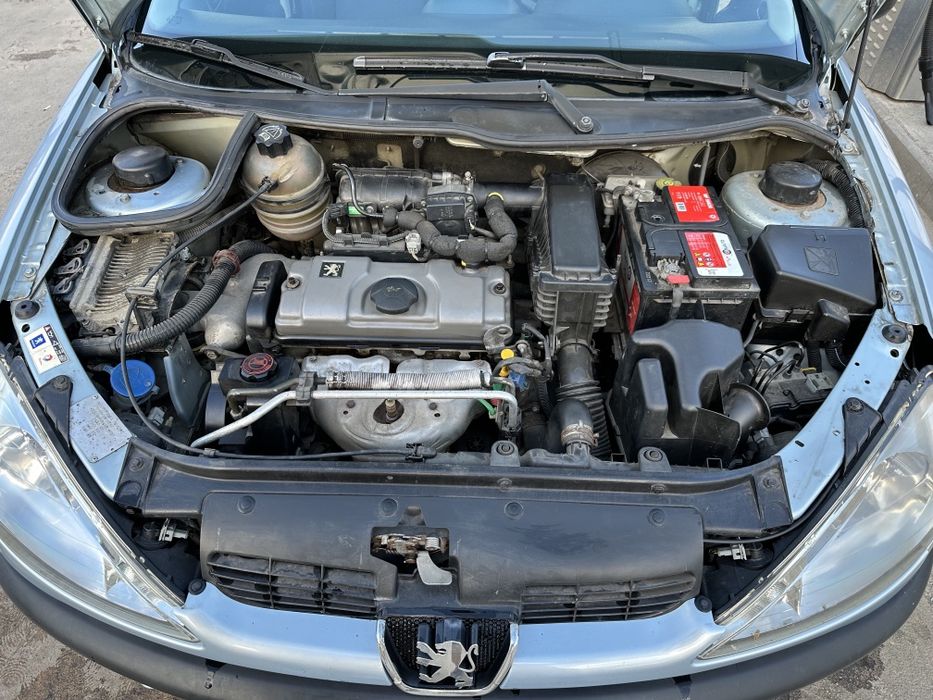 Vând masina Peugeot 206
