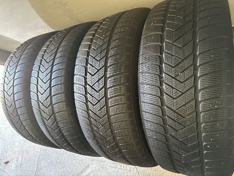 255/55 R19 Pirelli Scorpion Winter